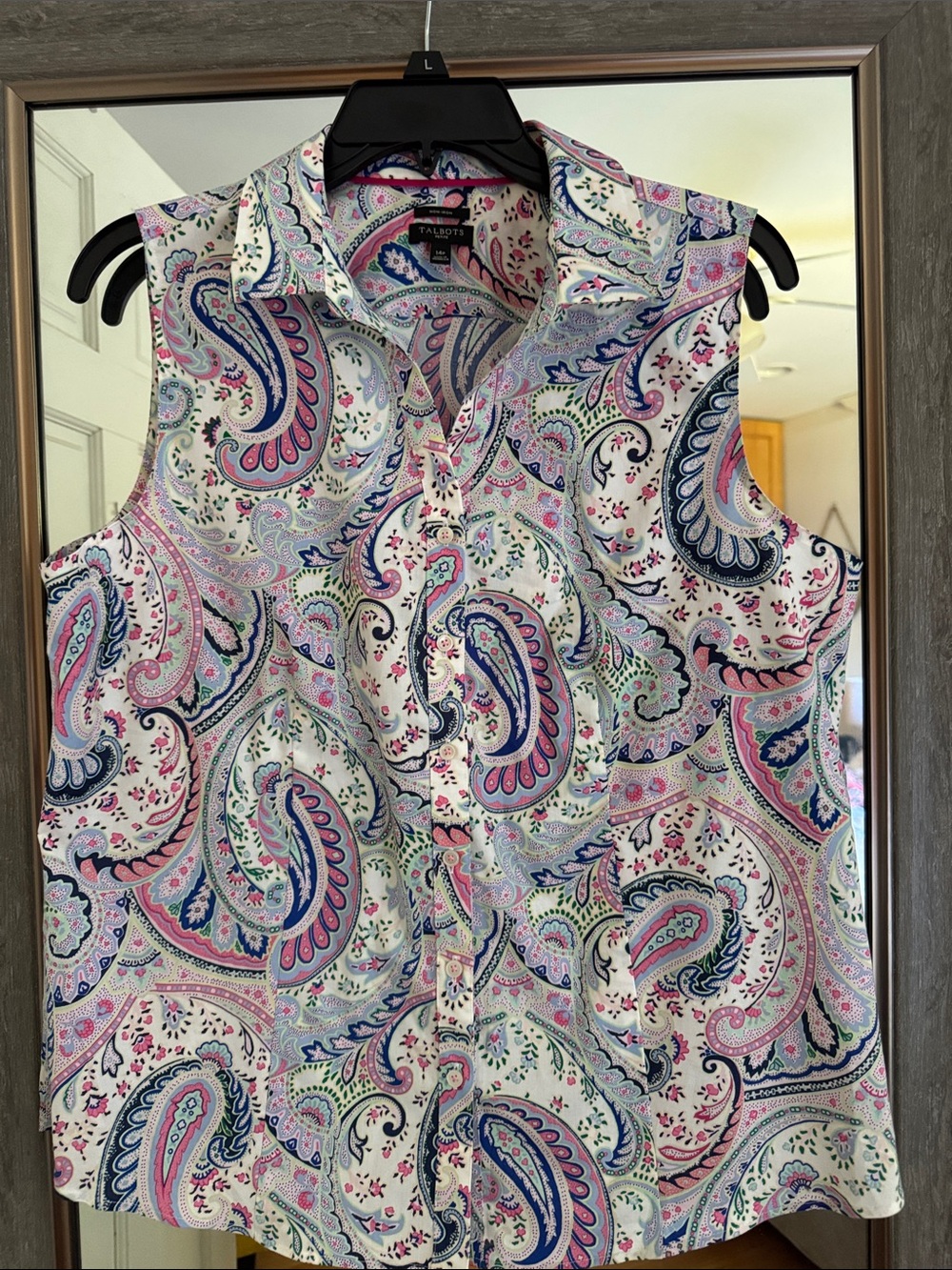 Talbots Sleeveless Paisley Button-Front Top in Pink, Navy & Mint non iron🍀